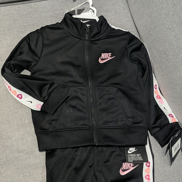 Nike Other - Nike 24m 2pcs Kids Track Suit